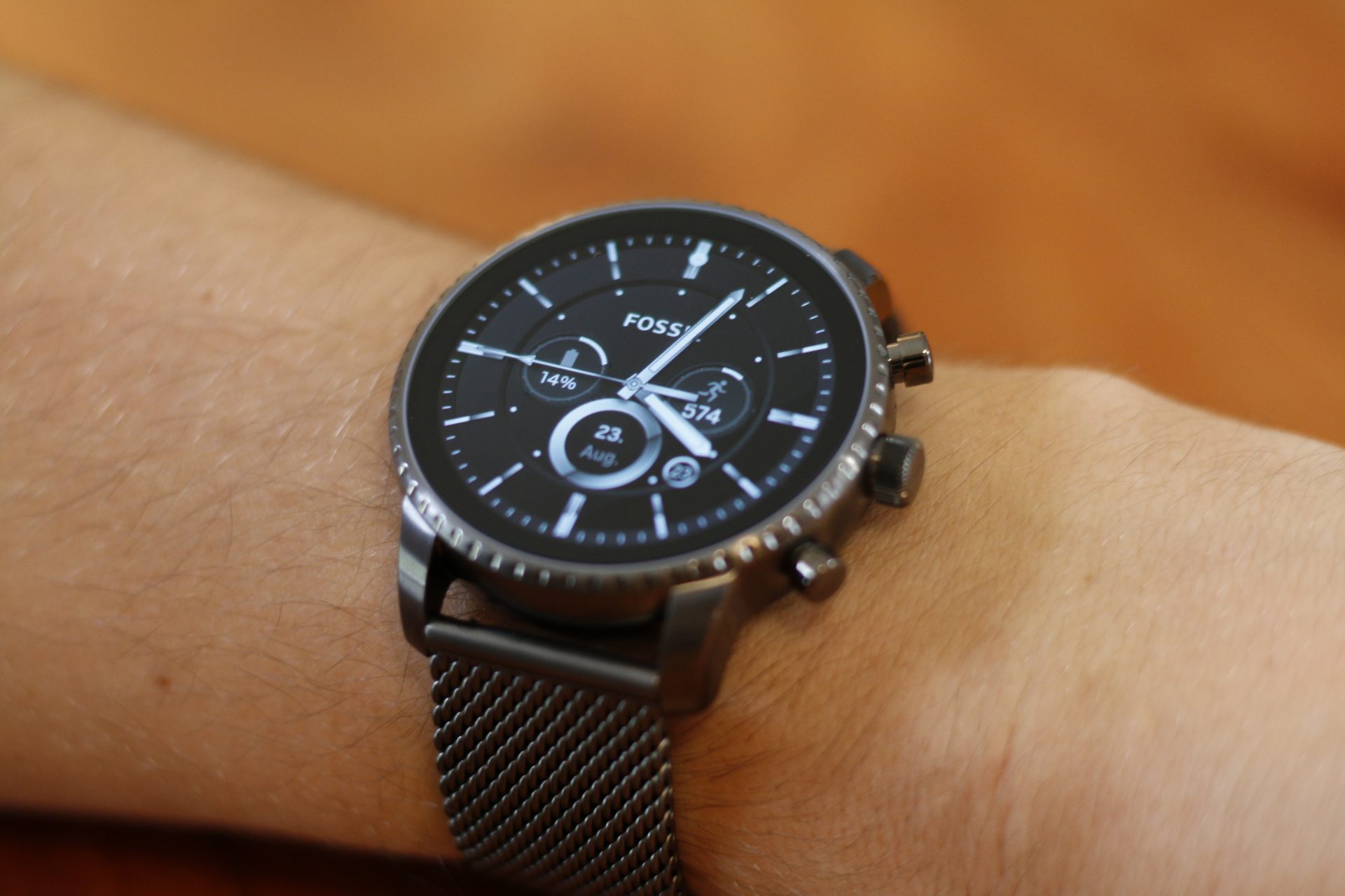fossil q explorist hr waterproof